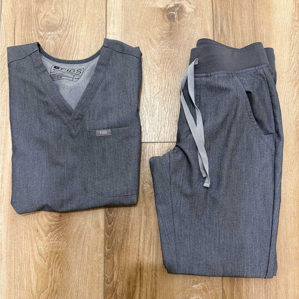 FIGS scrubs